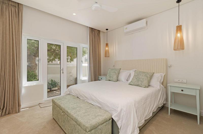 To Let 5 Bedroom Property for Rent in Steenberg Estate Western Cape